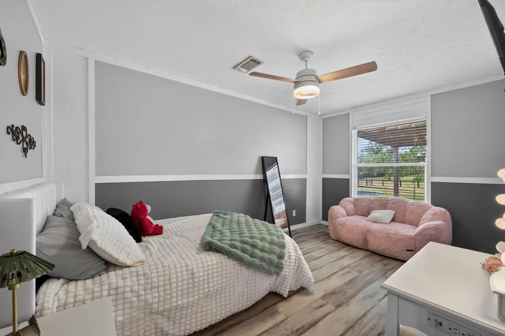 28565 Mellman Road Hempstead, TX 77445
