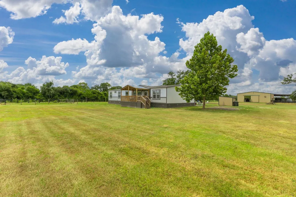 28565 Mellman Road Hempstead, TX 77445