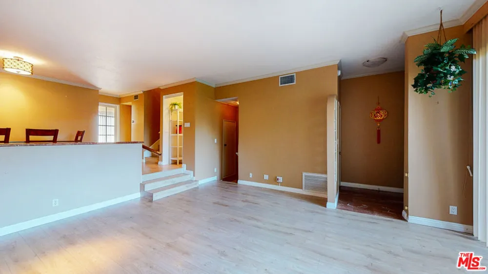 21821 BURBANK BOULEVARD #139 Woodland Hills, CA 91367