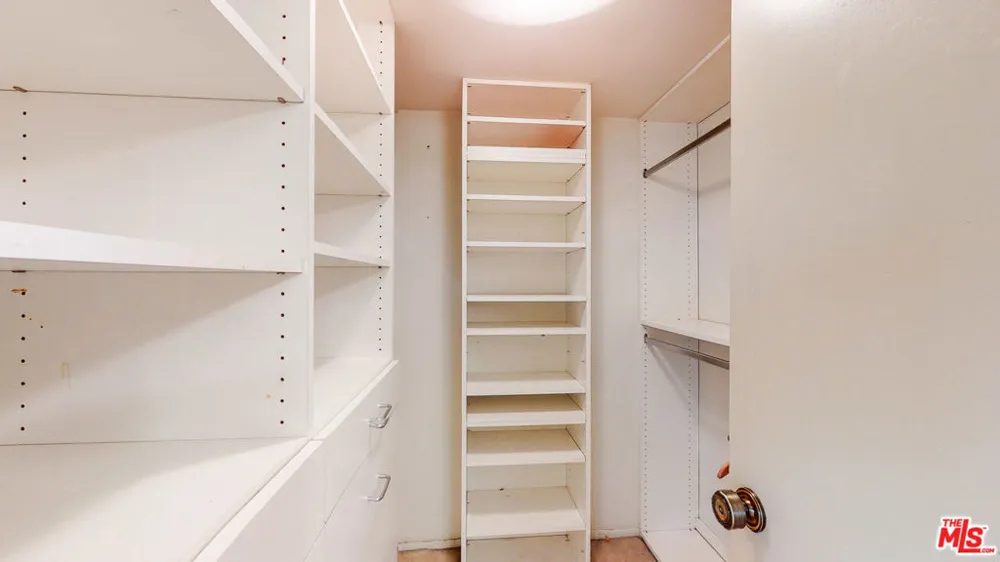 21821 BURBANK BOULEVARD #139 Woodland Hills, CA 91367