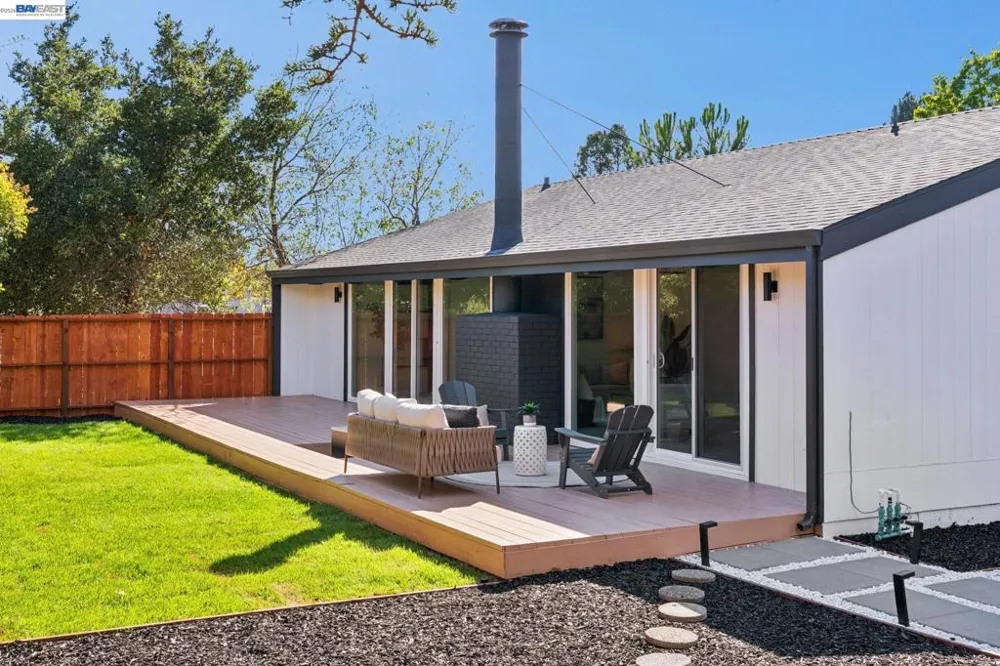 447 Estado Way Novato, CA 94945
