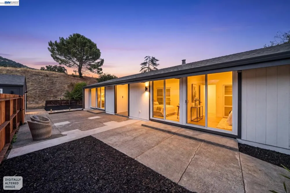447 Estado Way Novato, CA 94945