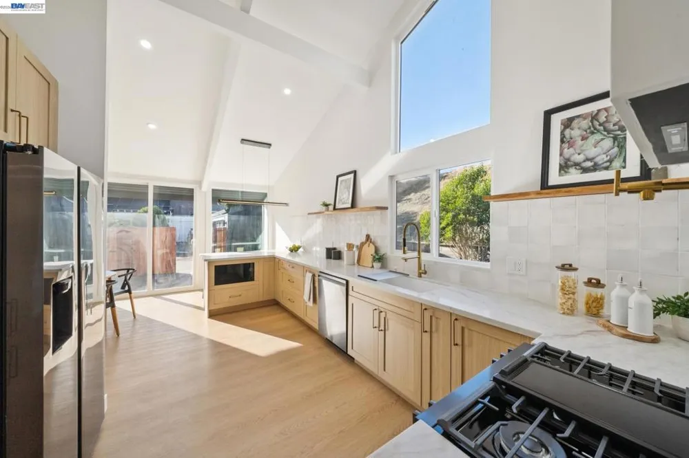 447 Estado Way Novato, CA 94945