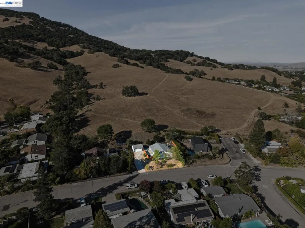 447 Estado Way Novato, CA 94945