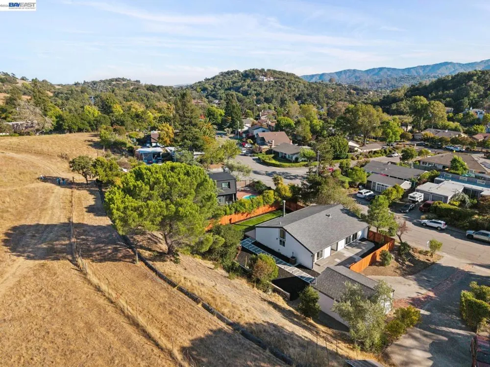 447 Estado Way Novato, CA 94945