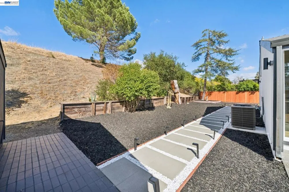 447 Estado Way Novato, CA 94945