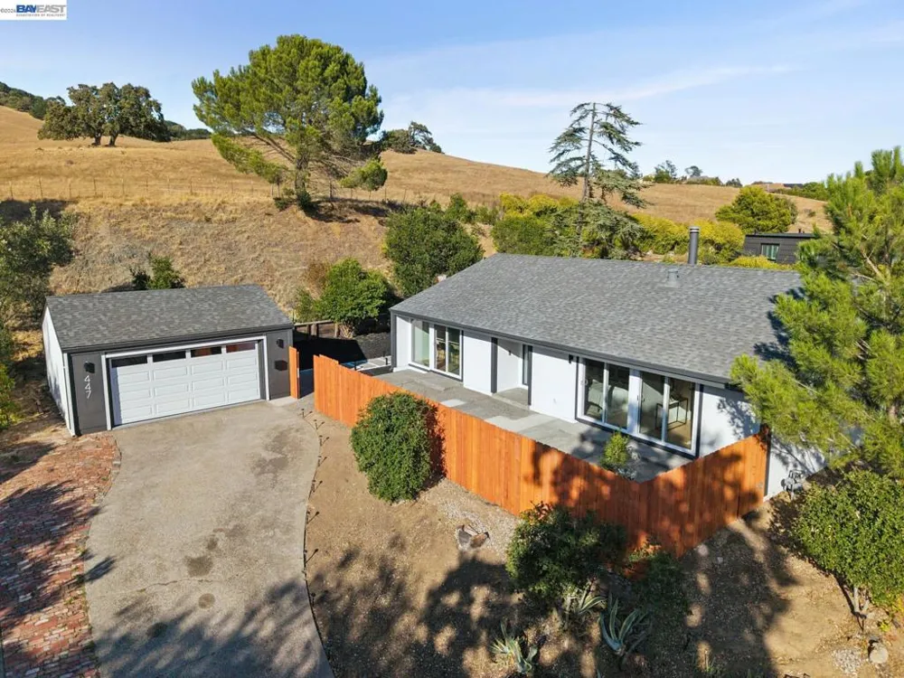 447 Estado Way Novato, CA 94945