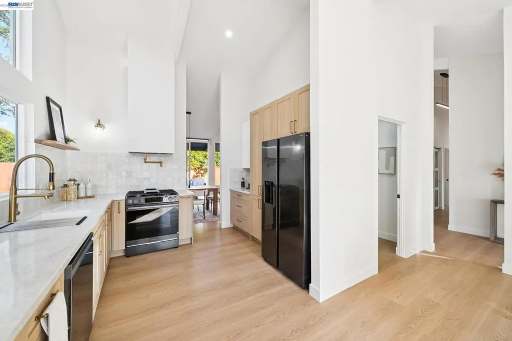 447 Estado Way Novato, CA 94945