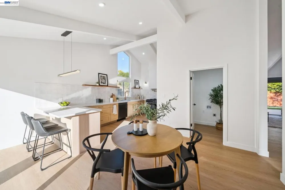 447 Estado Way Novato, CA 94945