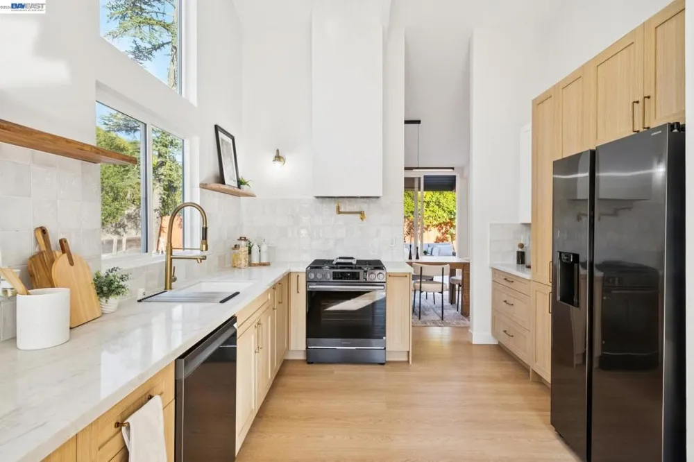 447 Estado Way Novato, CA 94945