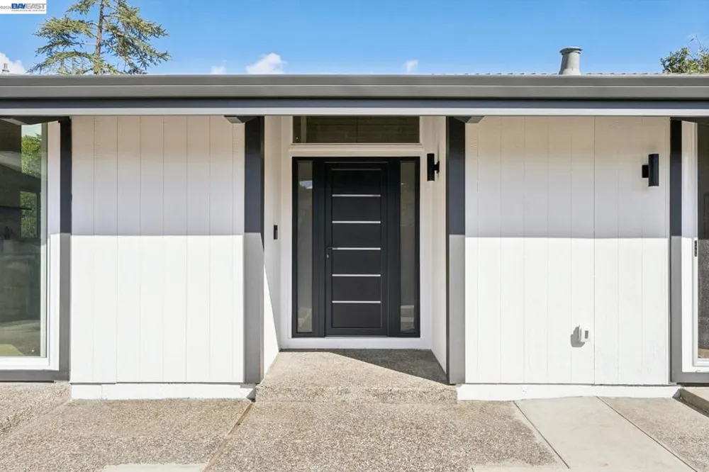 447 Estado Way Novato, CA 94945