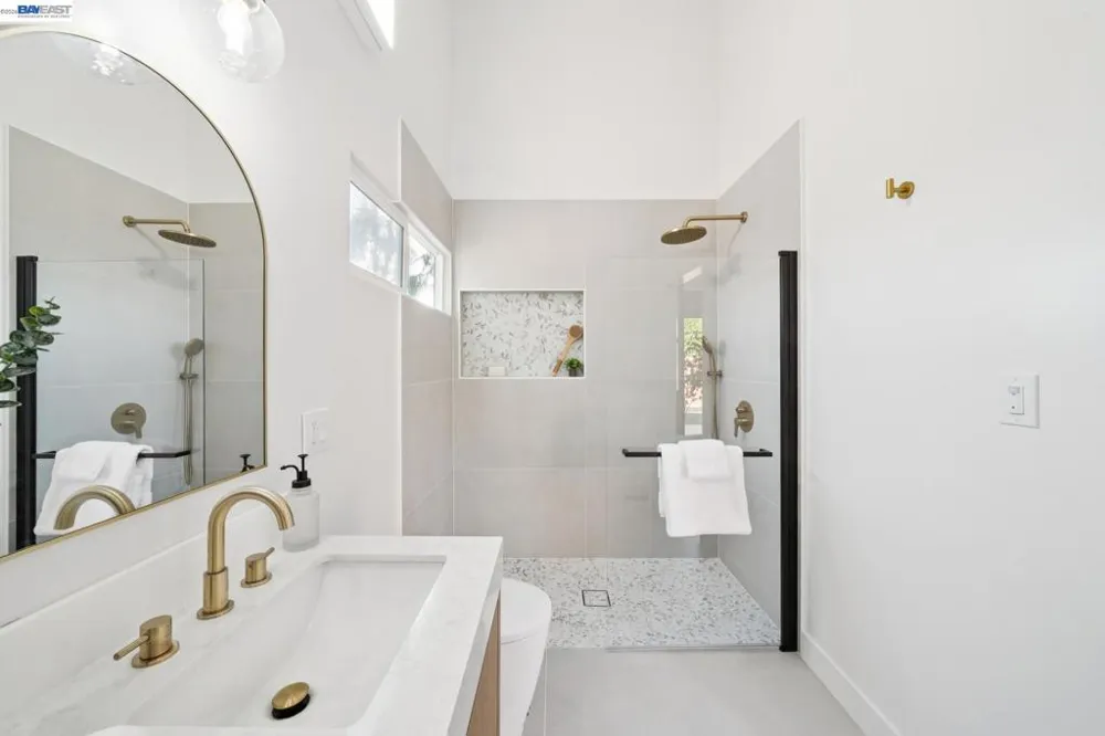 447 Estado Way Novato, CA 94945