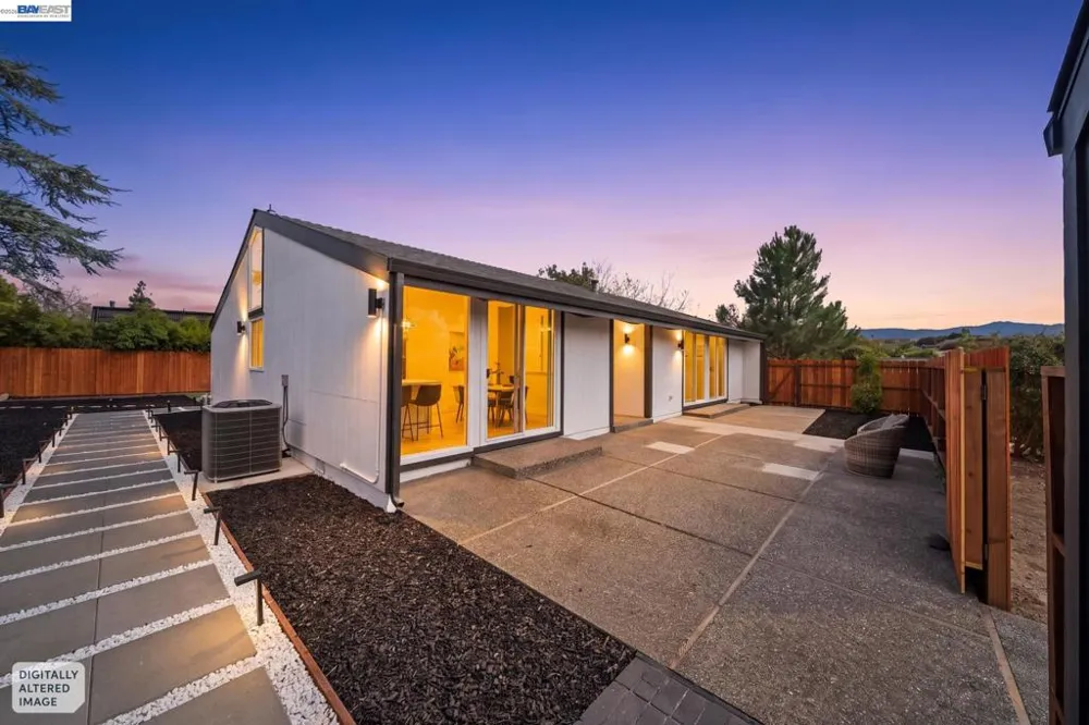 447 Estado Way Novato, CA 94945