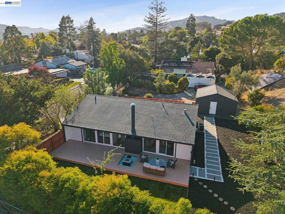 447 Estado Way Novato, CA 94945