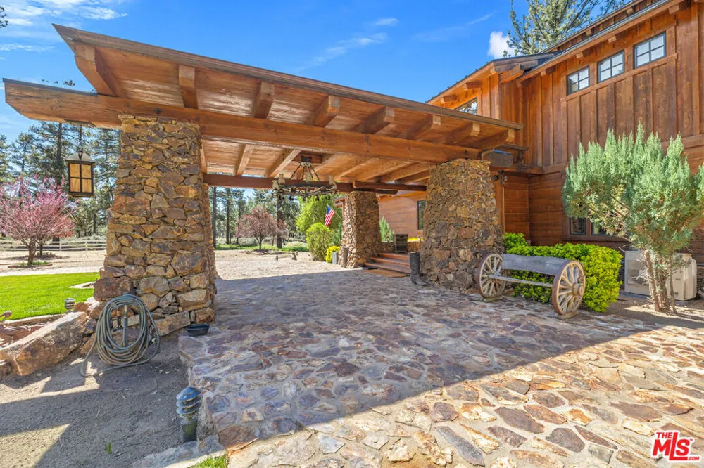 35849 Butterfly Peak Road Mountain Center, CA 92561