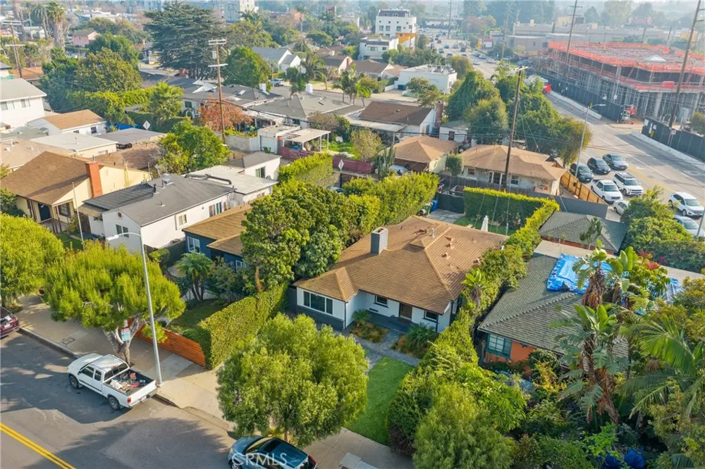 11938 Exposition Boulevard Los Angeles, CA 90064