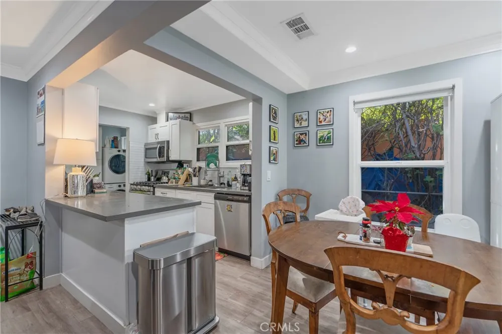 11938 Exposition Boulevard Los Angeles, CA 90064