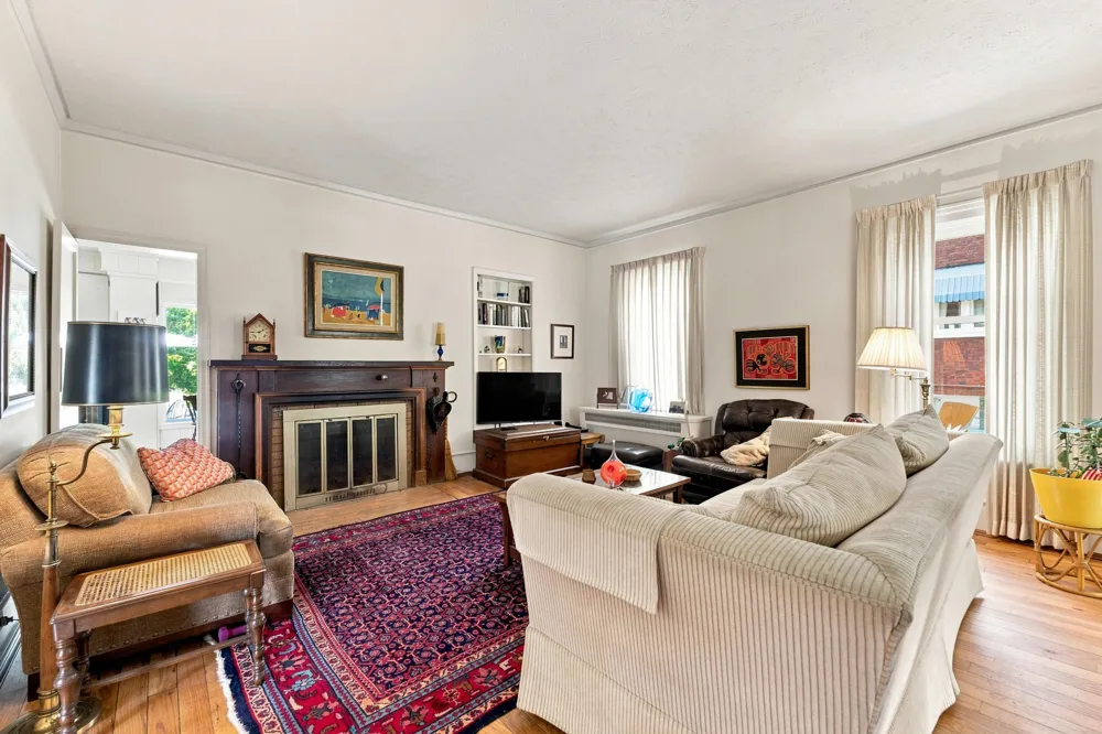537 W Green Street Hastings, MI 49058