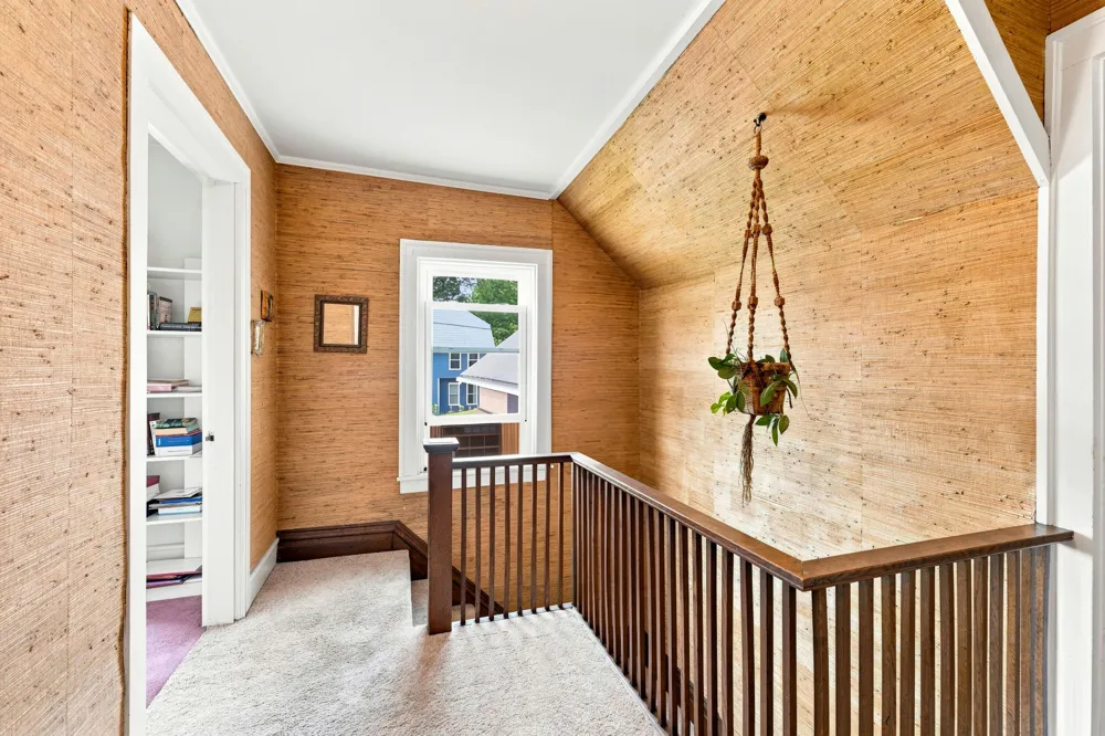 537 W Green Street Hastings, MI 49058