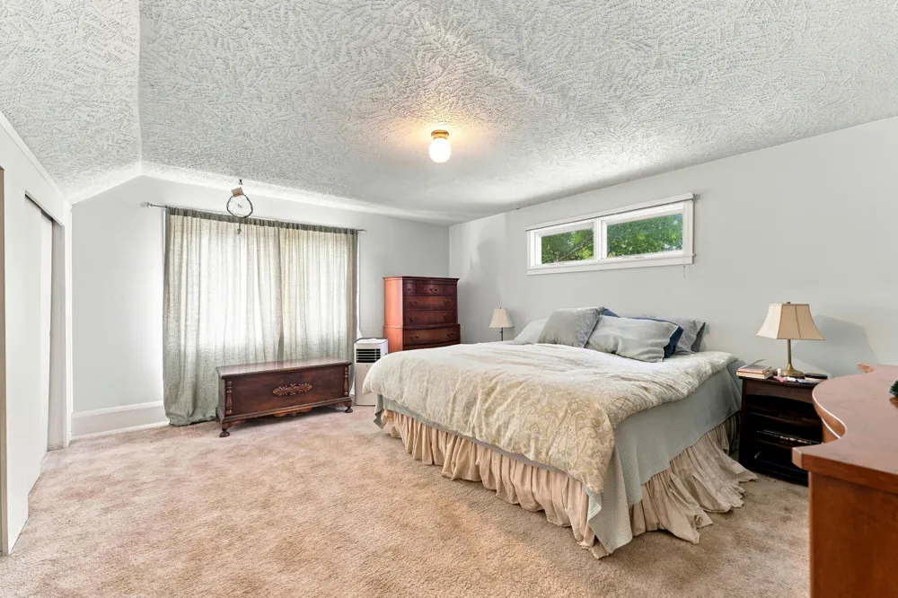 537 W Green Street Hastings, MI 49058