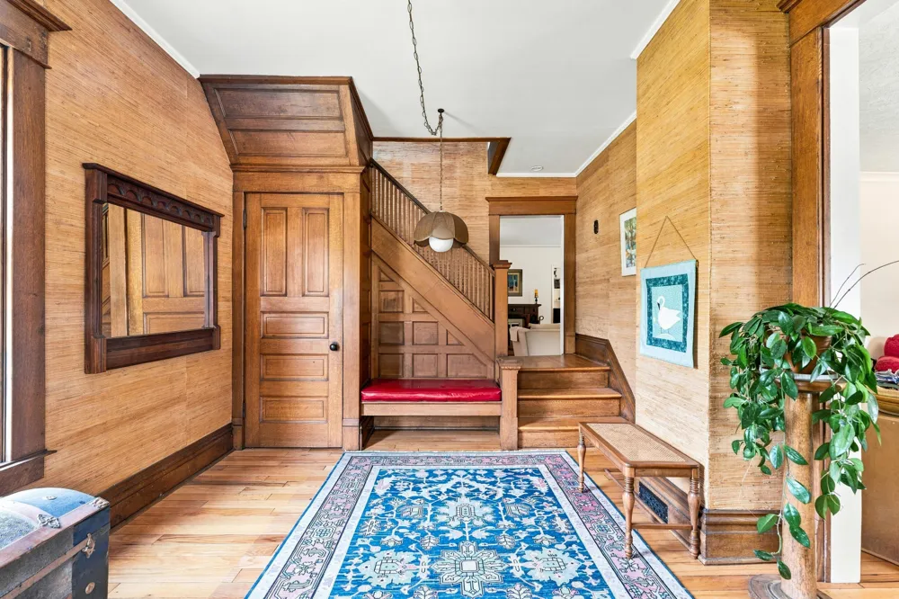 537 W Green Street Hastings, MI 49058