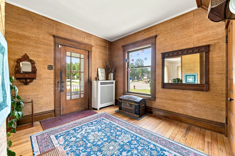 537 W Green Street Hastings, MI 49058