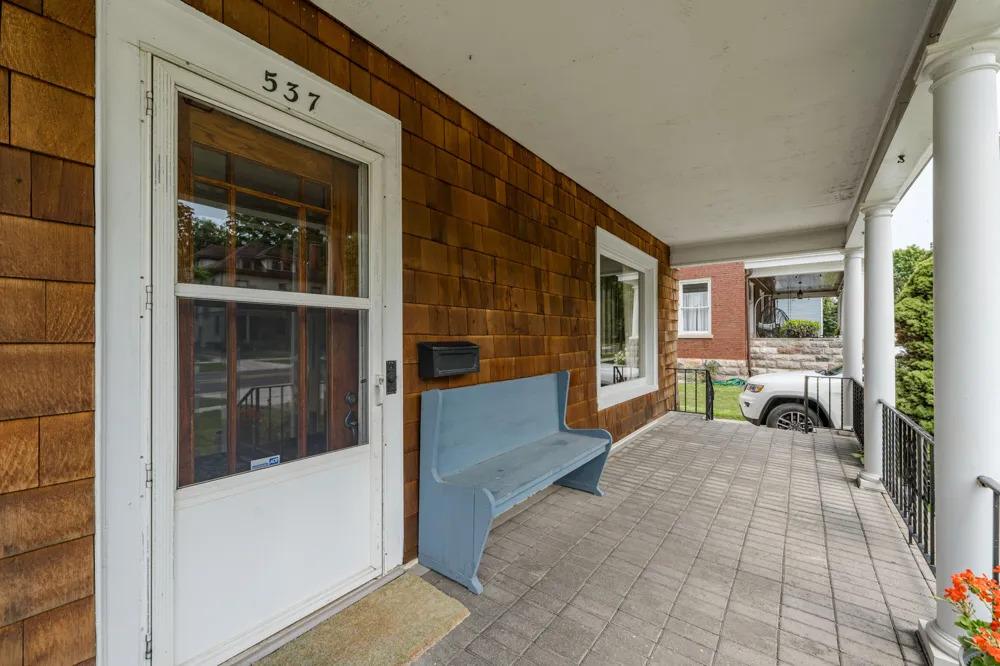 537 W Green Street Hastings, MI 49058