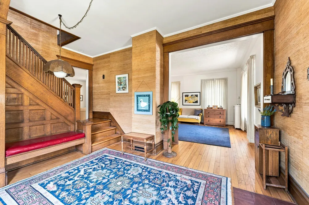 537 W Green Street Hastings, MI 49058