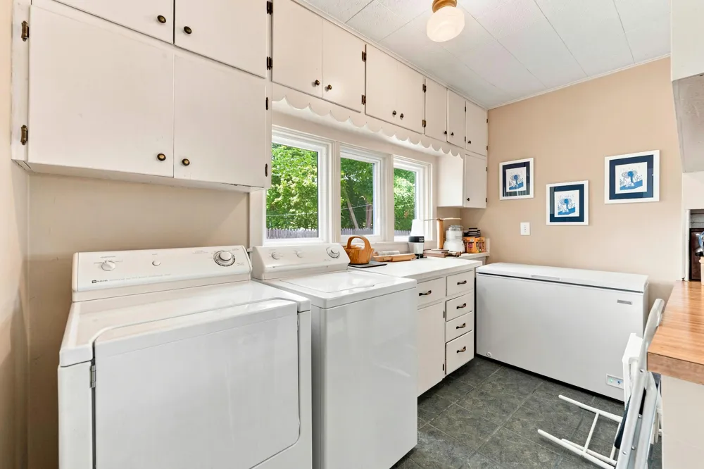 537 W Green Street Hastings, MI 49058