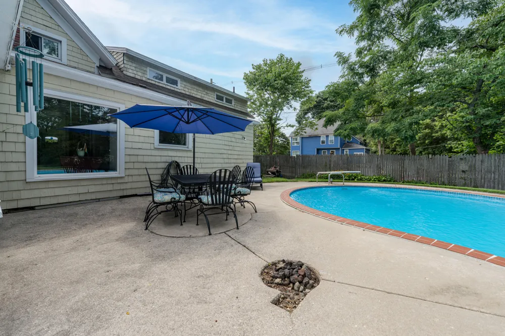 537 W Green Street Hastings, MI 49058