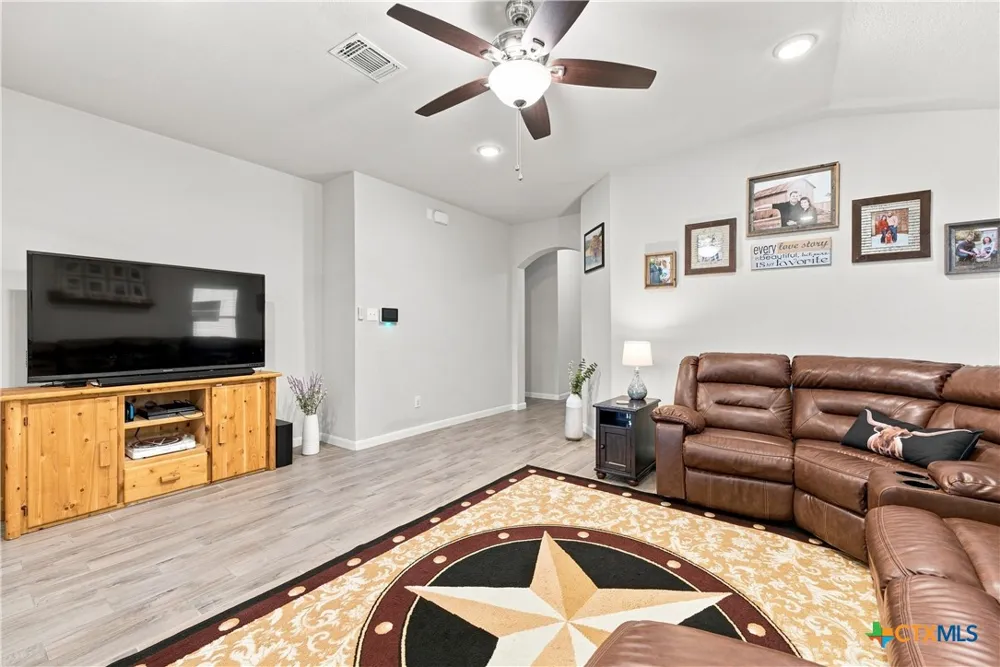 2298 Falcon Way New Braunfels, TX 78130