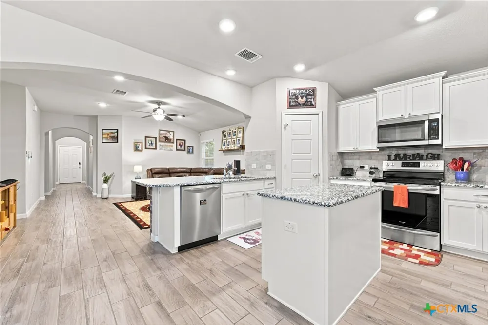 2298 Falcon Way New Braunfels, TX 78130