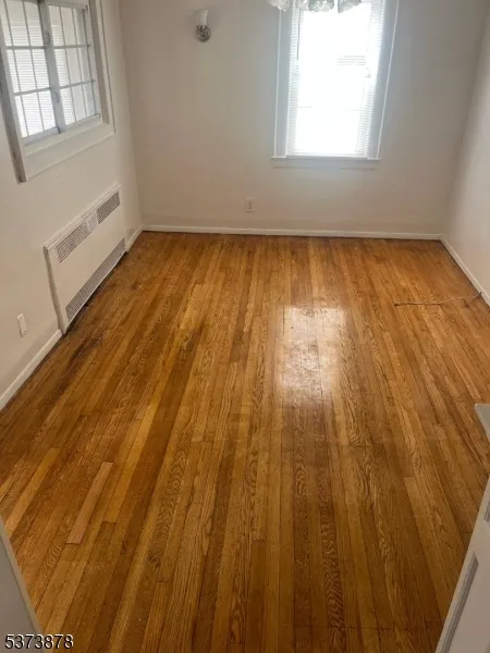35 Chestnut Ave Irvington, NJ 07111