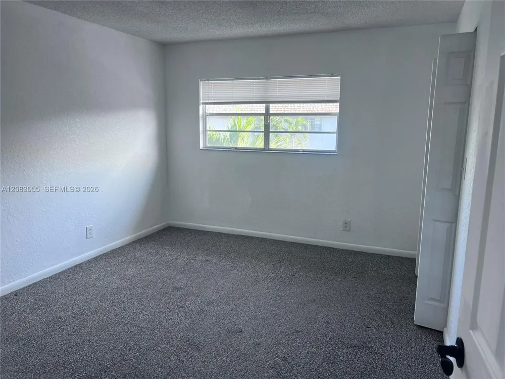 4651 NW 9th Dr #4651 Plantation, FL 33317