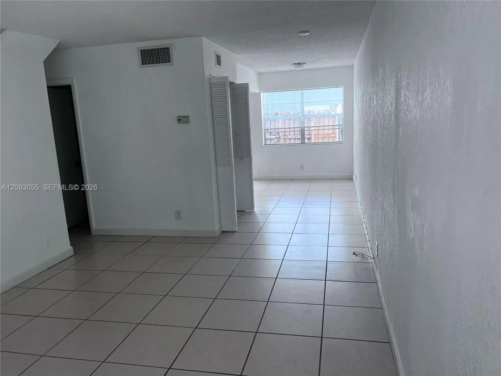 4651 NW 9th Dr #4651 Plantation, FL 33317