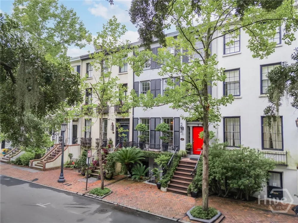 3 E Gordon Street Savannah, GA 31401