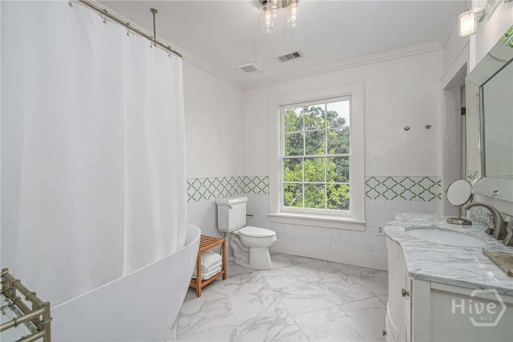 3 E Gordon Street Savannah, GA 31401