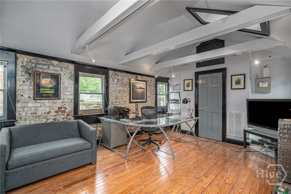 3 E Gordon Street Savannah, GA 31401
