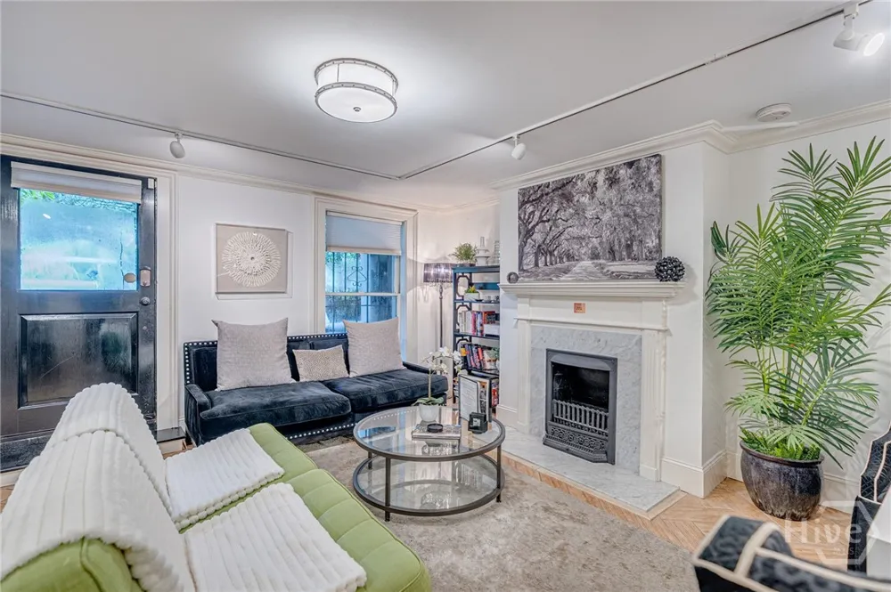 3 E Gordon Street Savannah, GA 31401