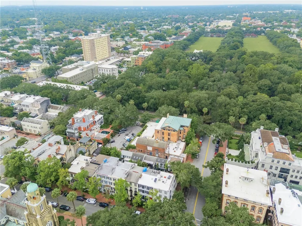 3 E Gordon Street Savannah, GA 31401