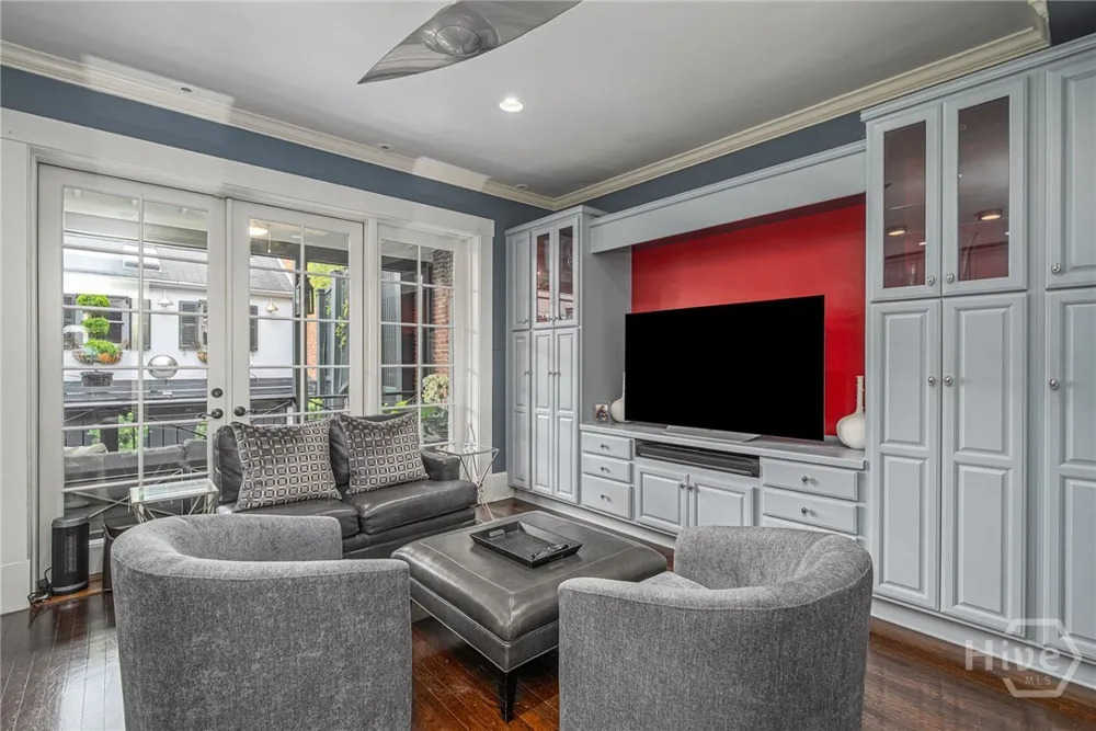3 E Gordon Street Savannah, GA 31401