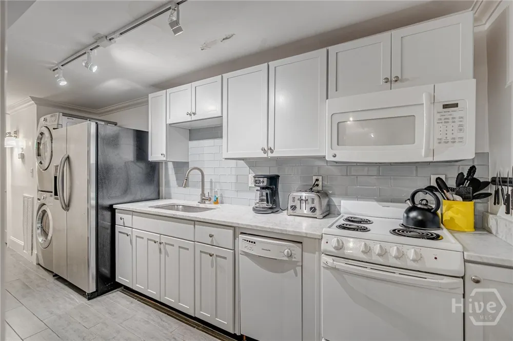 3 E Gordon Street Savannah, GA 31401
