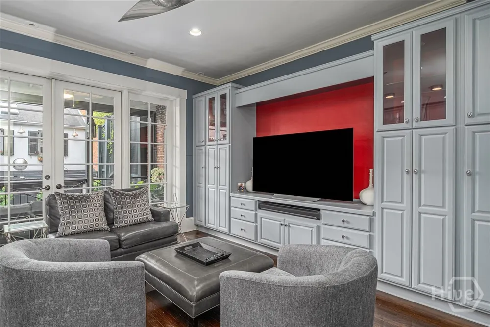 3 E Gordon Street Savannah, GA 31401
