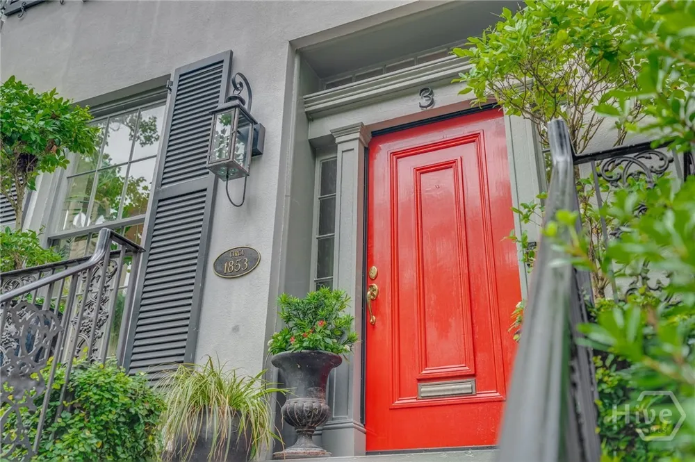 3 E Gordon Street Savannah, GA 31401