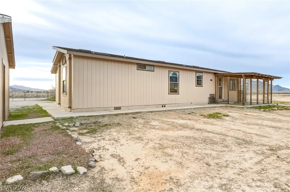 1340 W Bunarch Road Pahrump, NV 89060