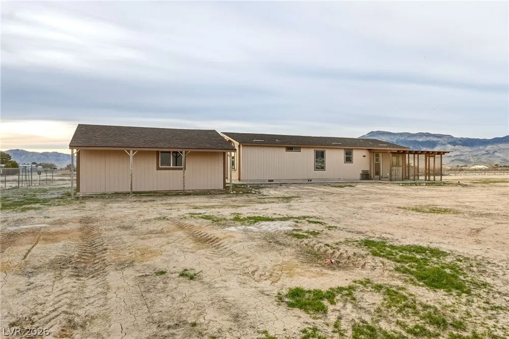 1340 W Bunarch Road Pahrump, NV 89060