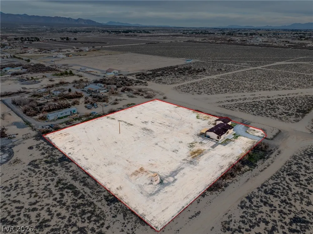1340 W Bunarch Road Pahrump, NV 89060