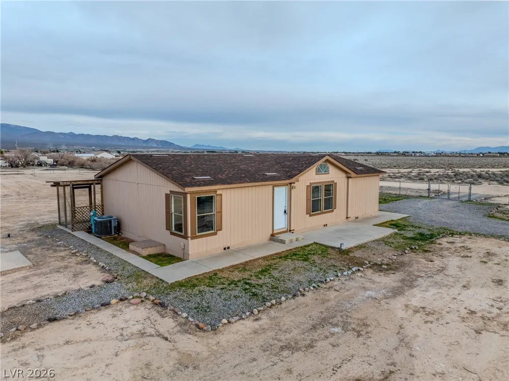 1340 W Bunarch Road Pahrump, NV 89060