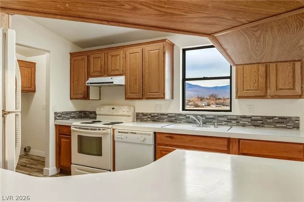 1340 W Bunarch Road Pahrump, NV 89060