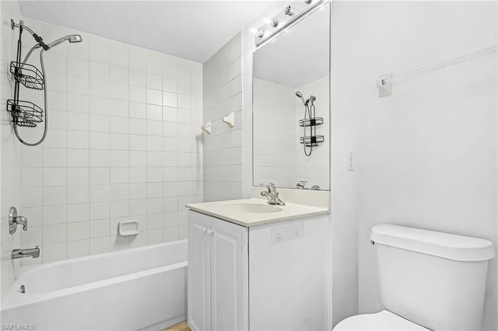 4209 Liron Avenue #101 Fort Myers, FL 33916